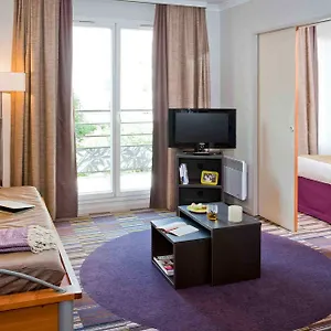 Adagio Buttes Chaumont 3* Paris